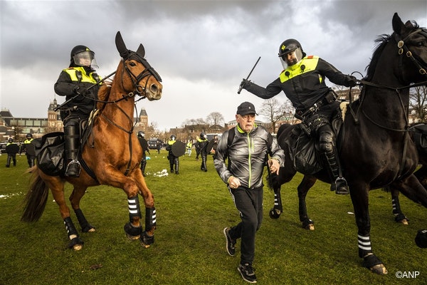 Politiegeweld in  Nederland