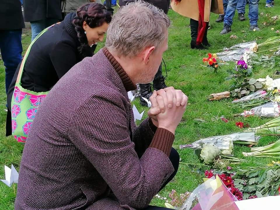 DE MOED VAN THE VOICE SLACHTOFFERS VERANDERT DE WERELD